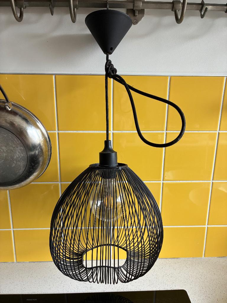 Moderne Metalen hanglamp zwart, Ophalen of Verzenden, Zo goed als nieuw, Metaal, Modern