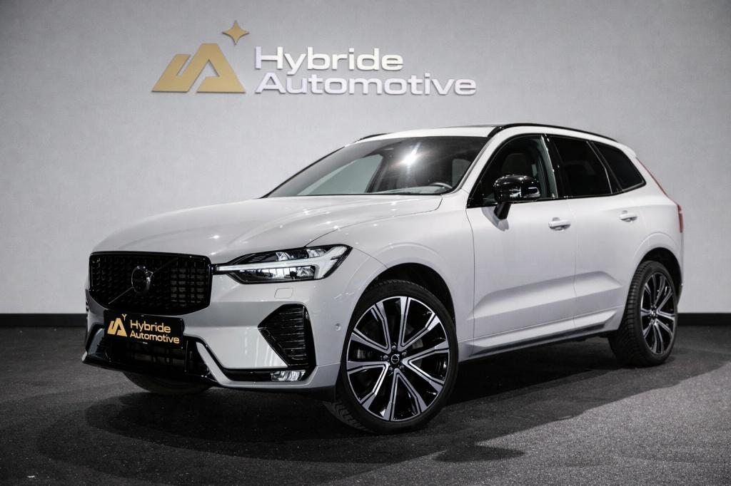 Volvo XC60 B5 Ultimate Dark | Luchtvering | Trekhaak | 360 C, 12 maanden, Gebruikt, 4 cilinders, Bedrijf