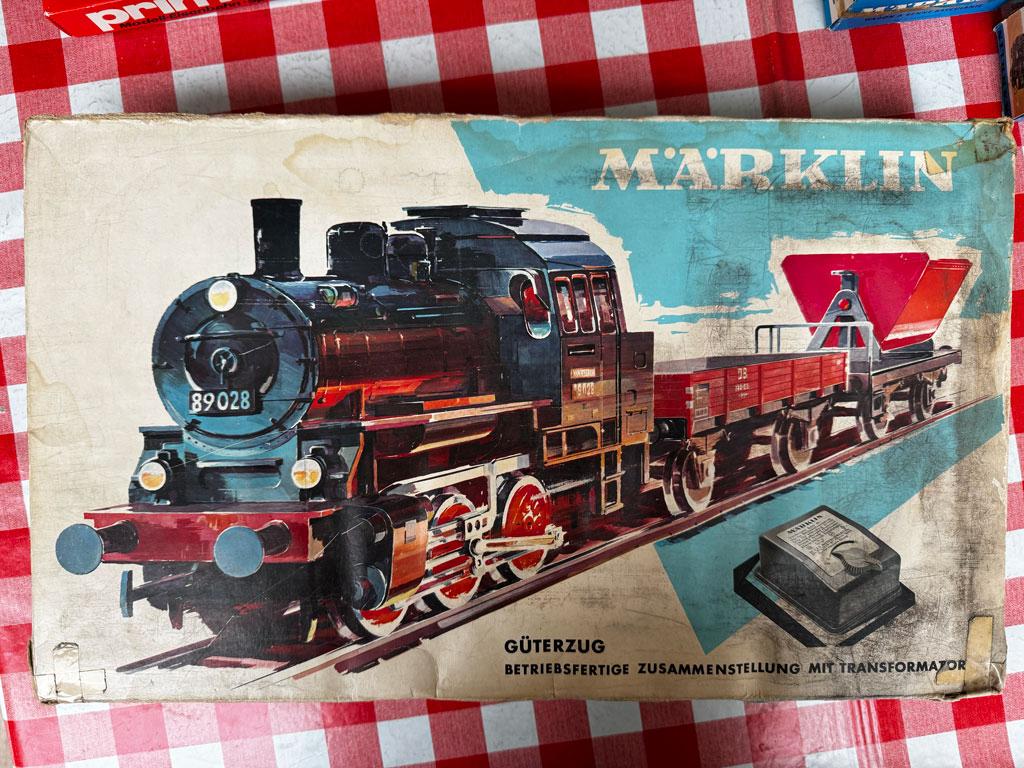 Krat vol Märklin treinen, rails en toebehoren, Hobby en Vrije tijd, Ophalen, Wisselstroom, Märklin, Gebruikt