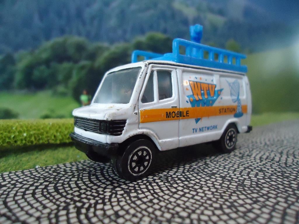 1:73 Mercedes-Benz 207D 307D WTV Mobile Station Welly #1, Ophalen of Verzenden, Gebruikt, Auto
