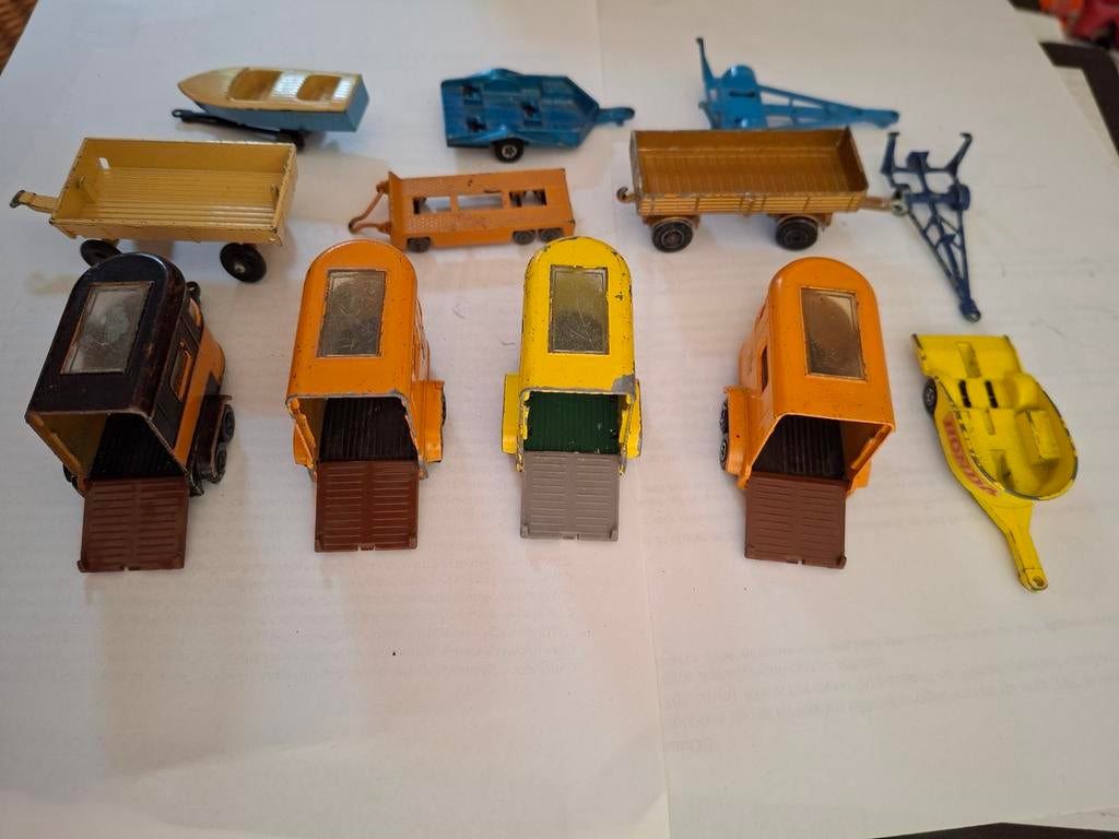 Matchbox Lesney 1:63 1-75 Trailers (10 stuks), Ophalen of Verzenden, Gebruikt, 1:50 tot 1:144
