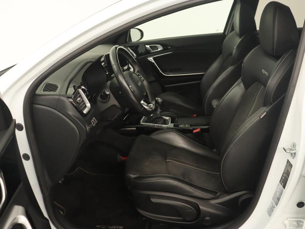 Kia ProCeed 1.0 T-GDi GT-Line | Panoramadak | Stoel & stuurv, Voorwielaandrijving, Gebruikt, Euro 6, Wit