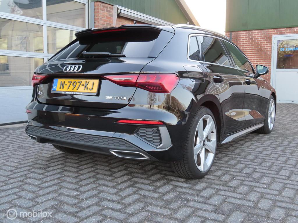 Audi A3 Sportback 35 TFSI S edition|Stoelverwarmig|Carplay|V, 4 cilinders, 150 pk, Zwart, Bedrijf