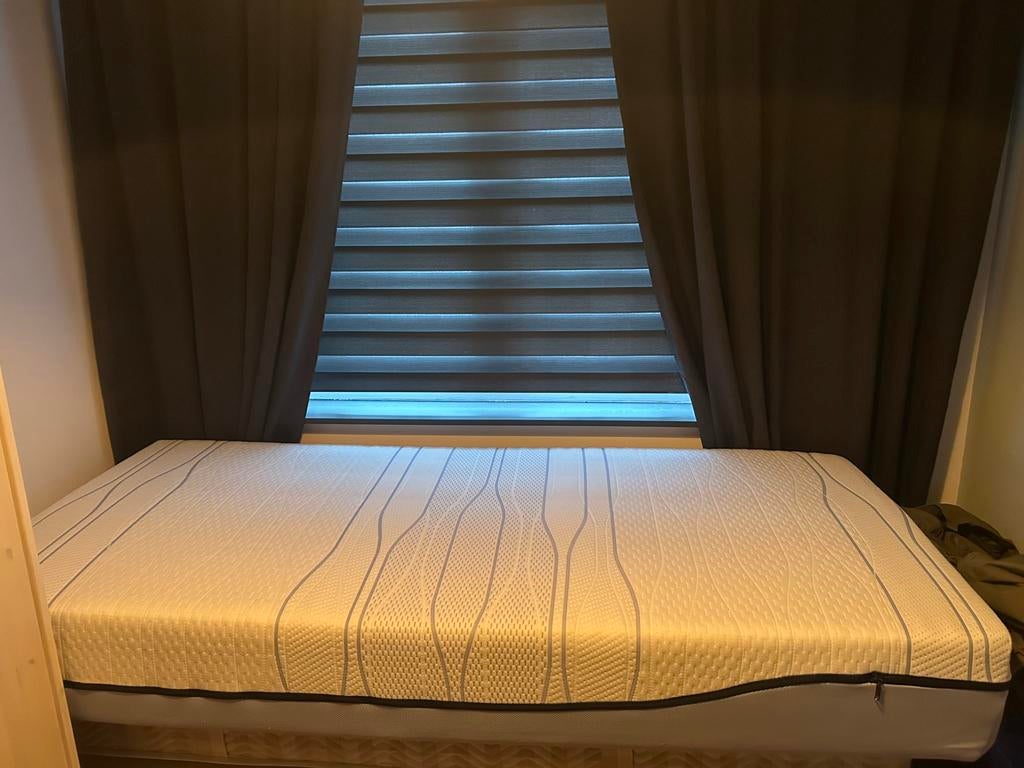 M Line matras slow motion 90x200, Huis en Inrichting, Ophalen, 90 cm, Eenpersoons, Wit