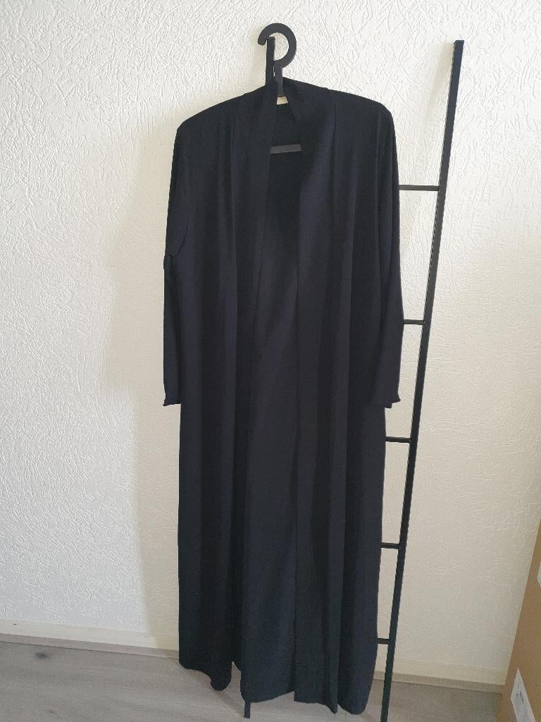 Abaya €15 nieuw, Verzenden, Nieuw, Zwart, Onder de knie