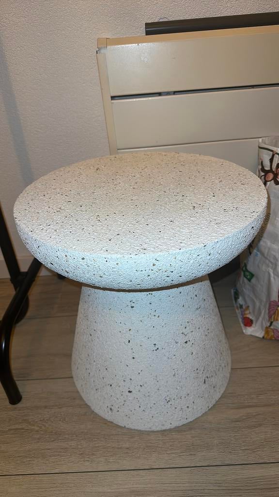 Bijzettafel Xenos, Minder dan 55 cm, Rond, Zo goed als nieuw, Ophalen