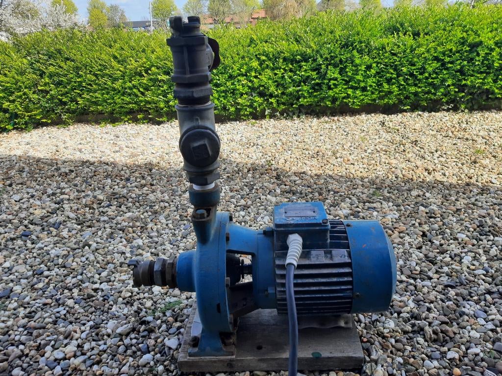 Calpeda waterpomp, Ophalen, Gebruikt, Beregeningspomp