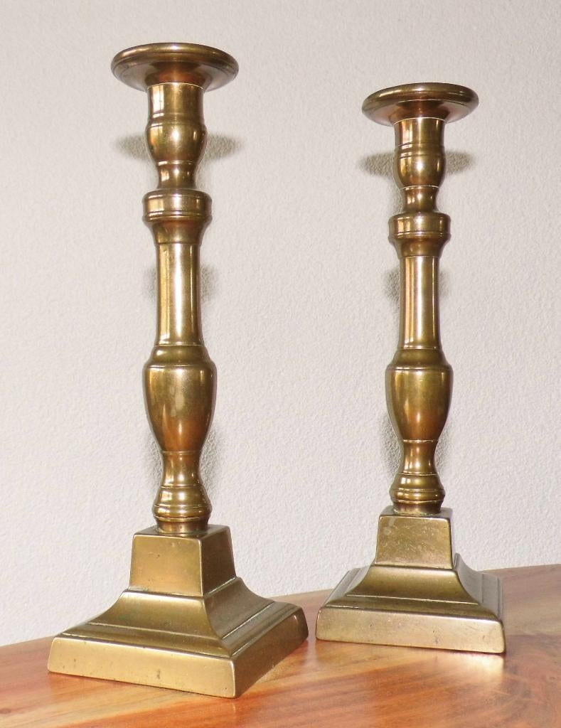 Stel bronzen Vlaamse kandelaars ca. 1820, Antiek en Kunst, Antiek | Kandelaars, Ophalen of Verzenden, Koper of Brons