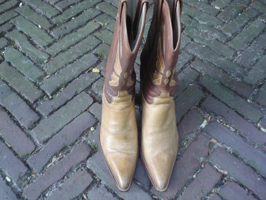 TONY MORA BOHO FESTIVAL LAARZEN 41 GRATIS VERZENDING POST