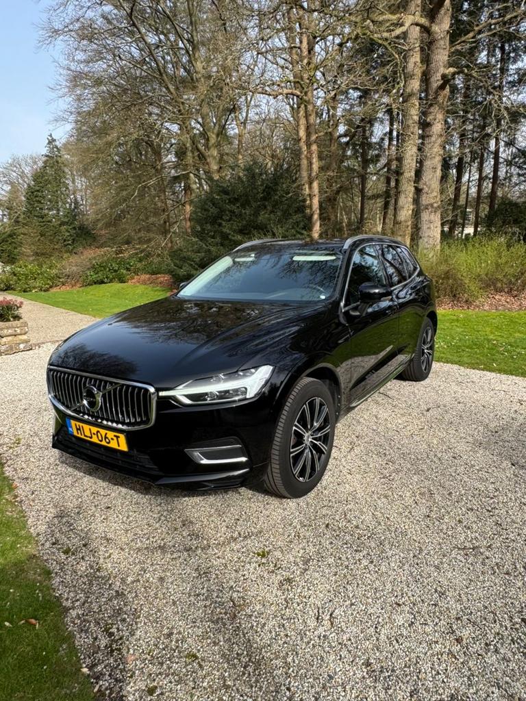 Volvo XC60 T5 250pk Geartronic AWD 2017 Zwart, Automaat, USB, 4 cilinders, 1969 cc