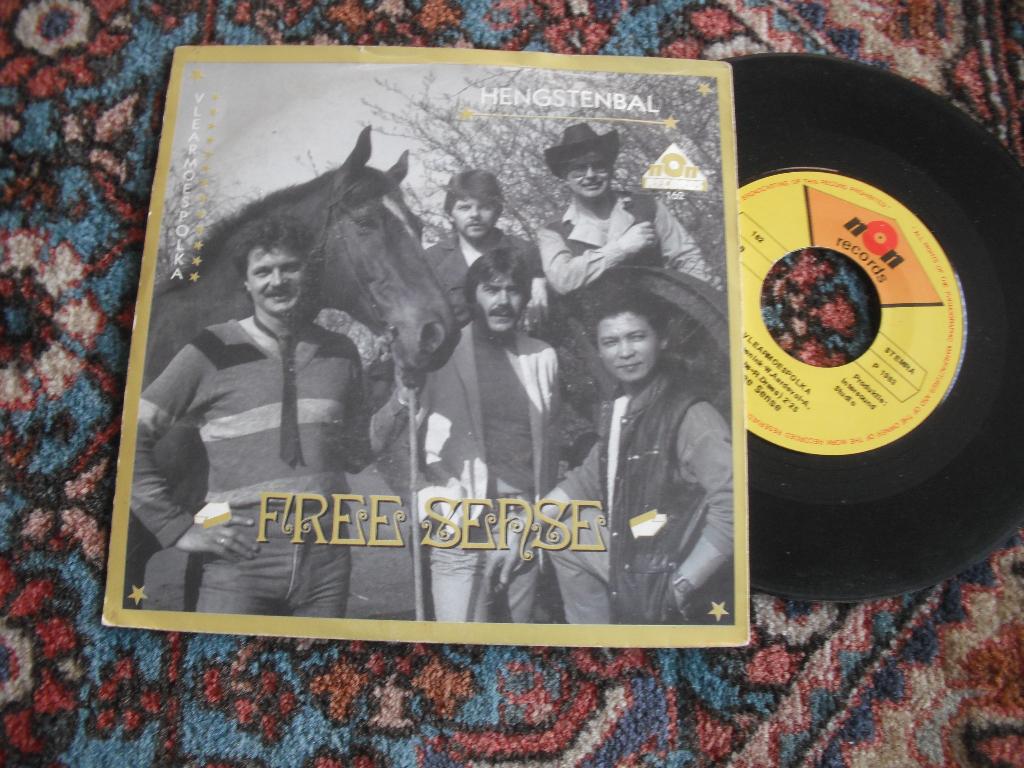 Free Sense - Hengstenbal (el2), Cd's en Dvd's, Vinyl | Nederlandstalig, Ophalen of Verzenden, Zo goed als nieuw, 12 inch, Levenslied of Smartlap