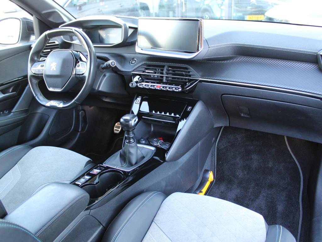 Peugeot 208 1.2 PureTech GT Pack | Navi / Camera / Climate, Voorwielaandrijving, 12 maanden, 101 pk, Gebruikt