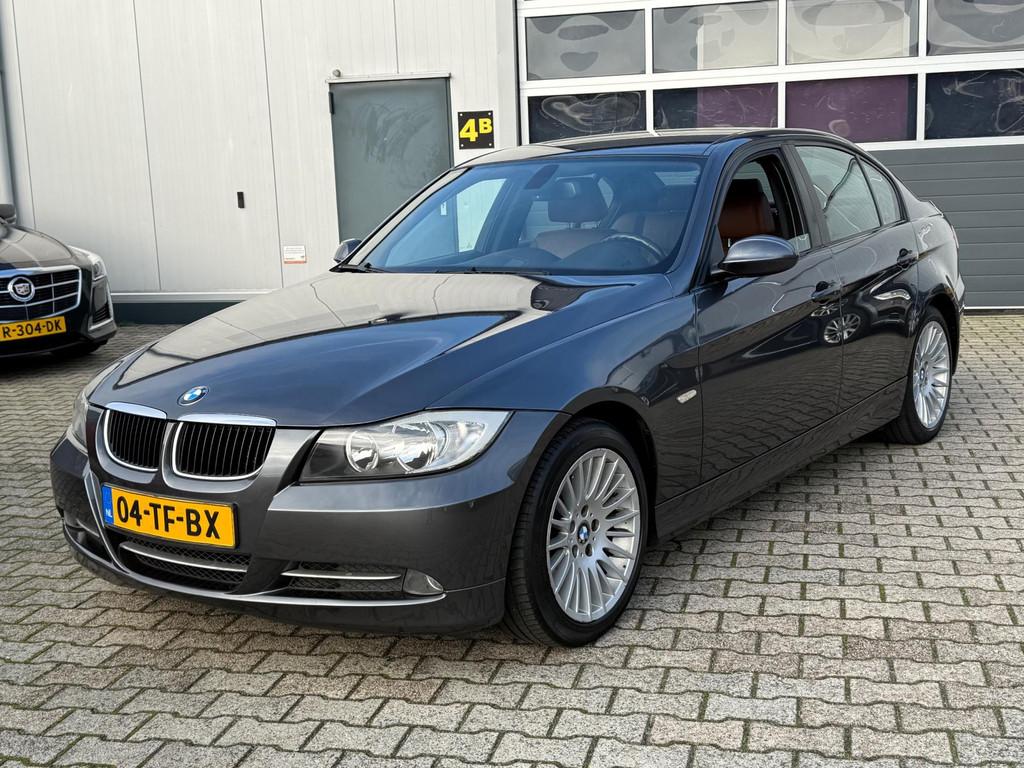 BMW 3-serie 320i Sedan 2005 Automaat Navi Leder Sportstoelen, Achterwielaandrijving, 4 cilinders, 150 pk, Sedan