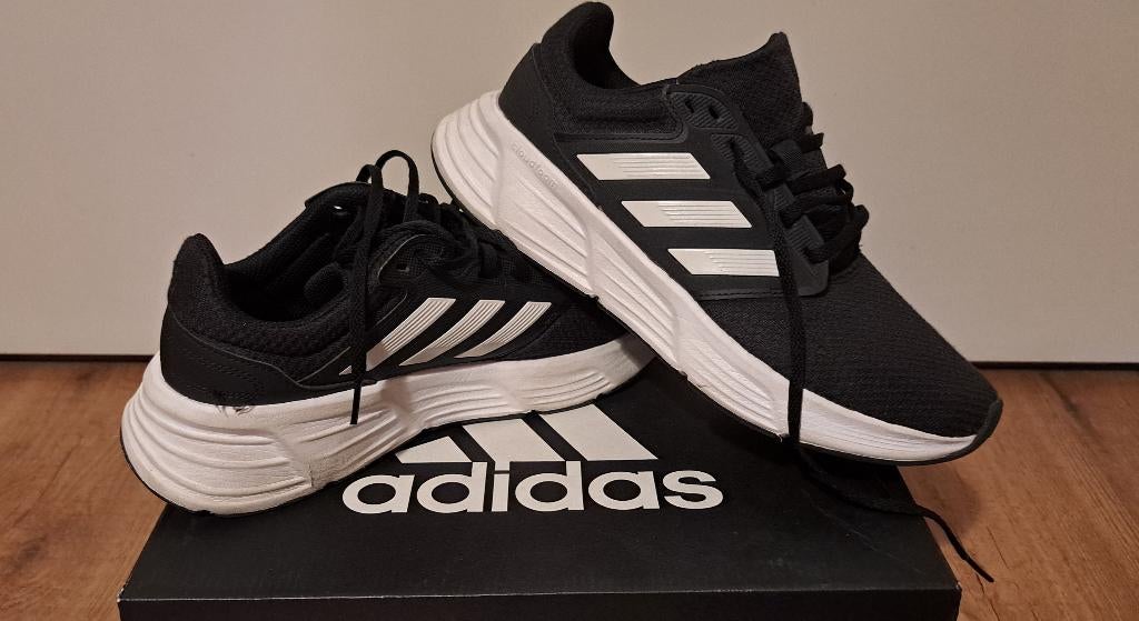 Adidas GALAXY 6M  maat 42, Zwart, Ophalen of Verzenden, Zo goed als nieuw, Adidas