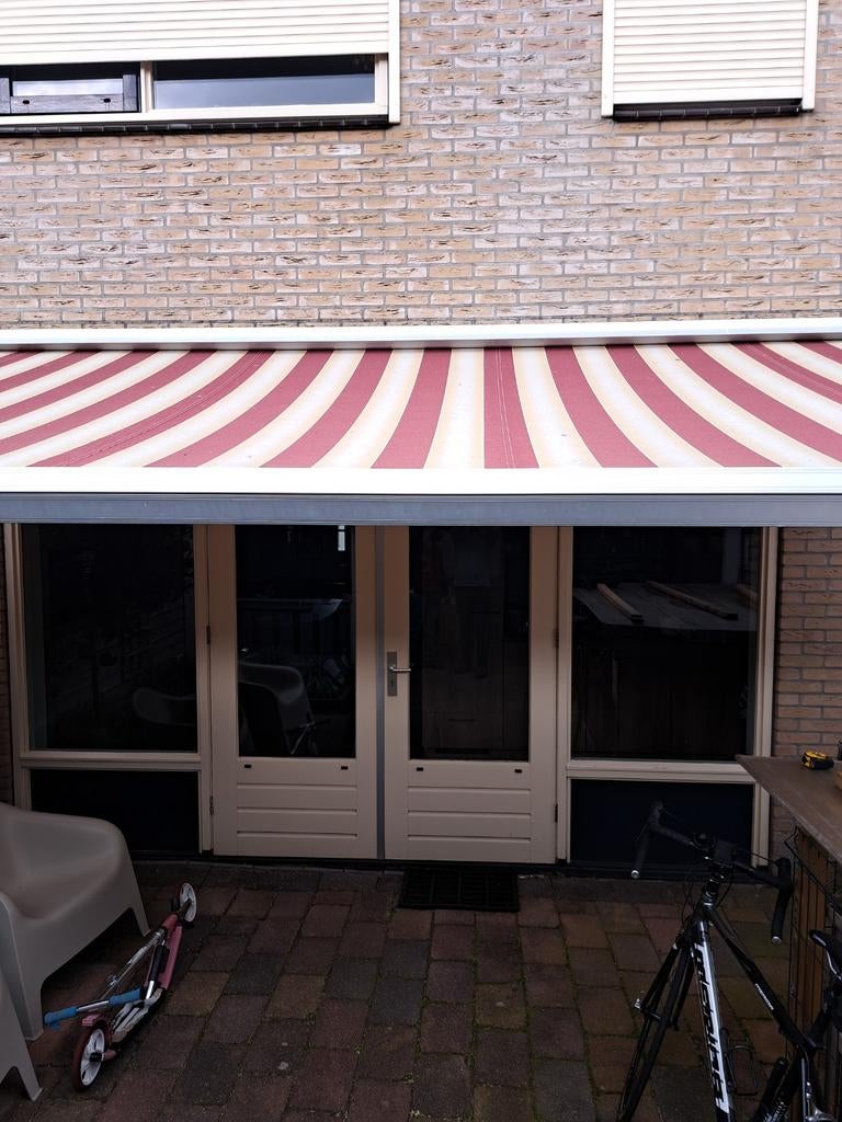 Gebruikte knikarm zonnescherm, 150 tot 300 cm, Ophalen, Gebruikt, Knikarmscherm