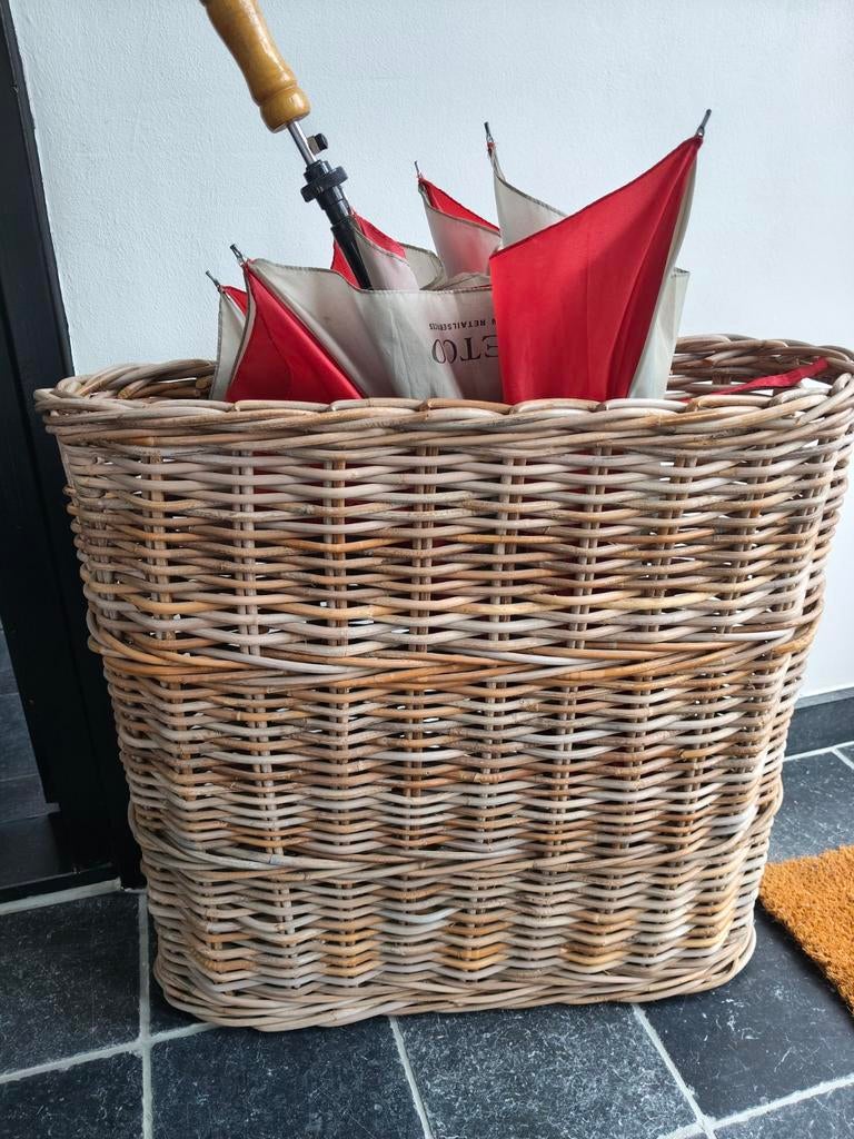 Grote rieten parapluhouder, Ophalen of Verzenden, Zo goed als nieuw, Riet