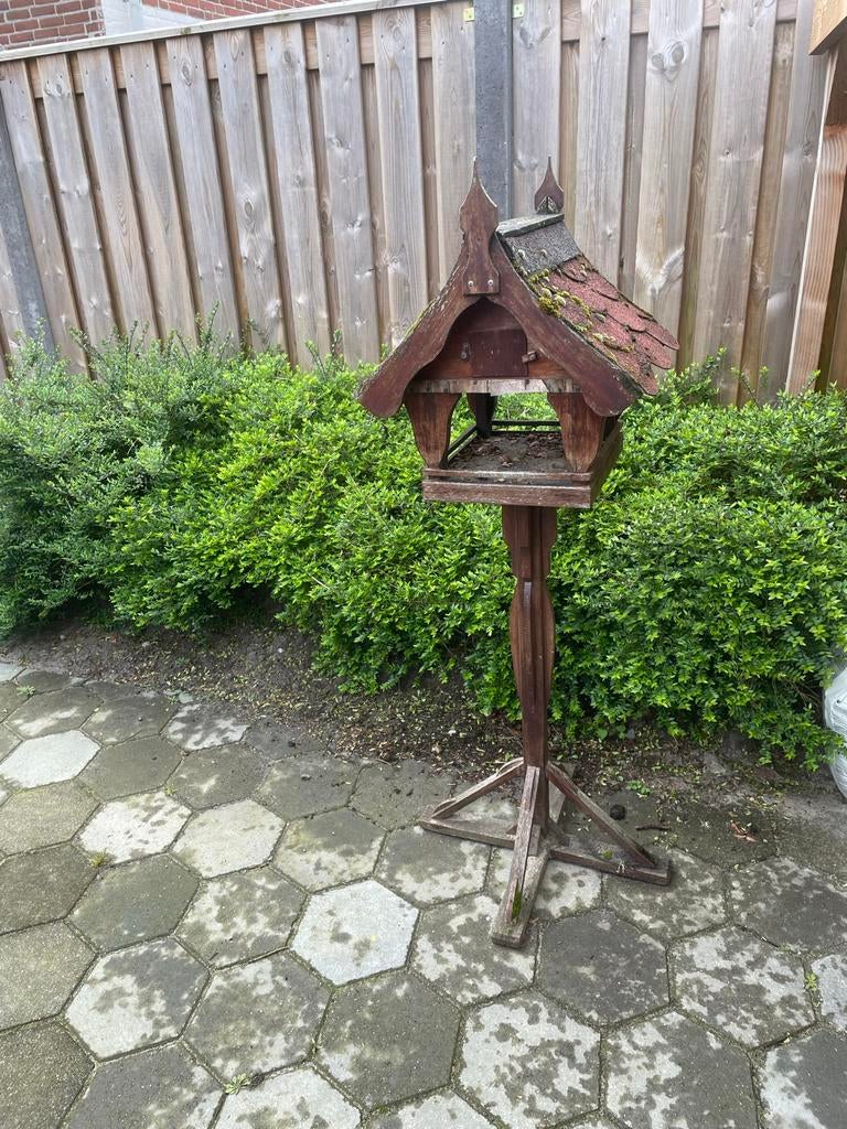 Vogelhuis op voet (gratis af te halen), Ophalen, Gebruikt