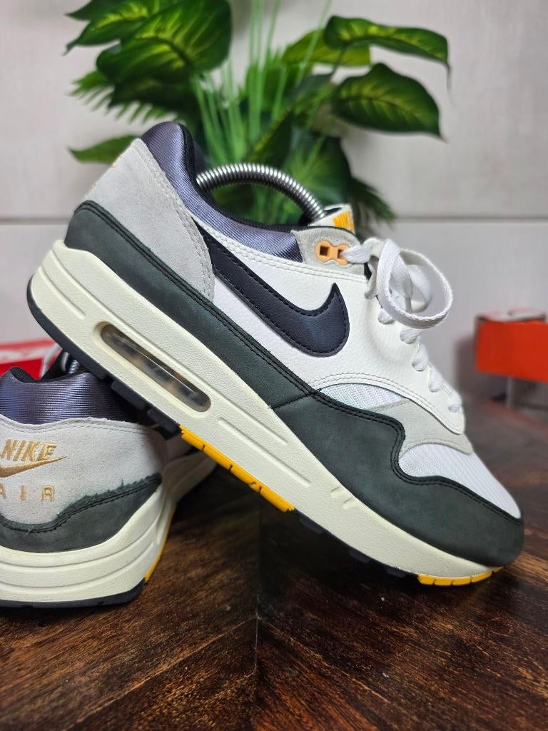 Nike Air Max 1 "Athletic Department" maat 43, Zwart, Nike, Ophalen of Verzenden, Nike