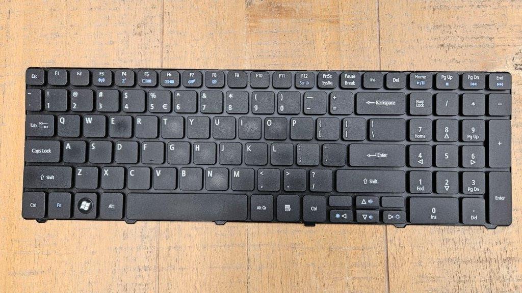 Acer Aspire 7750 - laptop onderdelen, Gebruikt, 2 tot 3 Ghz, 15 inch, Ophalen of Verzenden