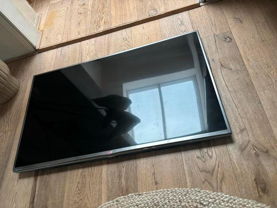 LG TV - Gebruikt, werkt nog perfect, Ophalen, Gebruikt, 100 cm of meer, LG