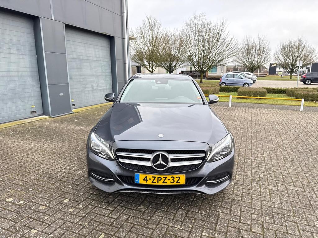 Mercedes-Benz C-klasse 180 Lease Edition 2015 Dealer onderho, Gebruikt, Bedrijf, Handgeschakeld, Sedan
