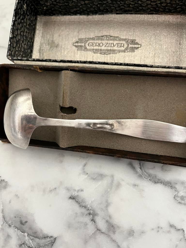 Gero zilver saus lepeltje., Ophalen