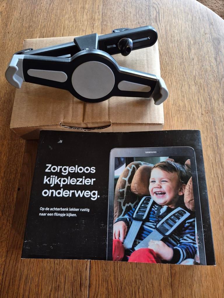 Samsung Tablethouder voor in de auto(hoofdsteun), Ophalen