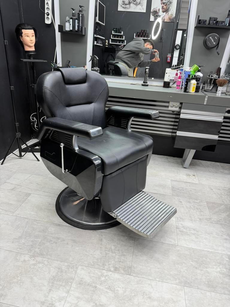 KAPPERSTOEL ZO GOED ALS NIEUW, Huis en Inrichting, Ophalen