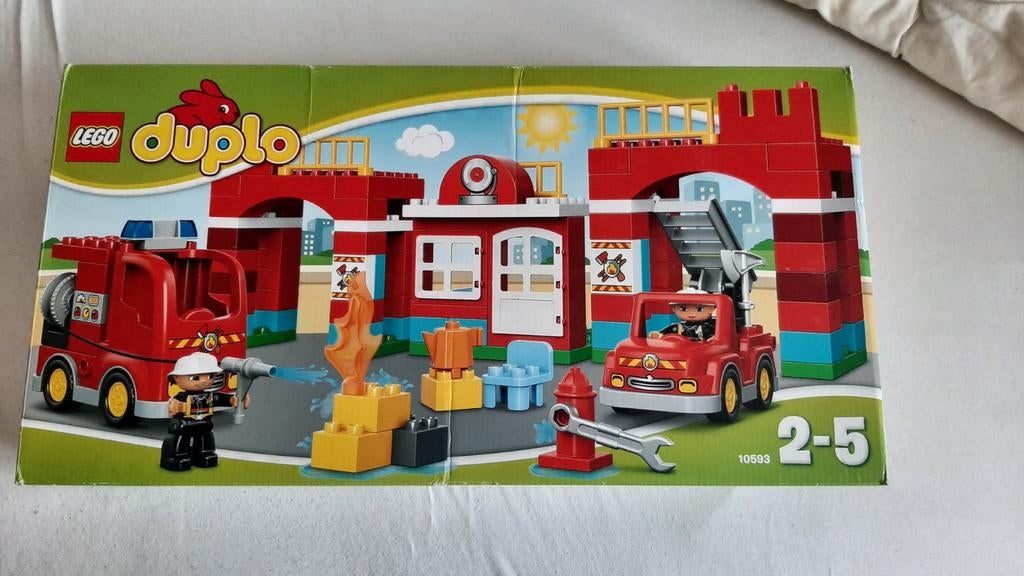 Duplo 10593 brandweerkazerne.
Duplo 5603 brandweerauto., Kinderen en Baby's, Speelgoed | Duplo en Lego, Ophalen of Verzenden, Duplo