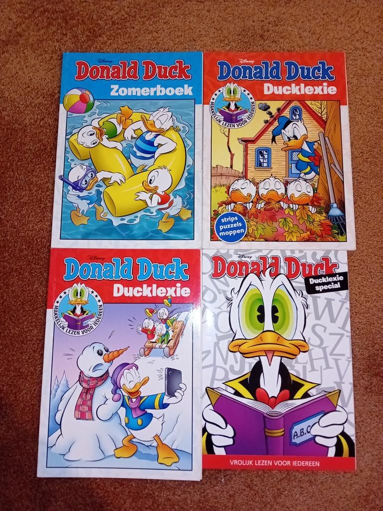 Serie 4 ducklexie ook makkelijk lezen/donald duck te koop!, Meerdere stripboeken, Ophalen of Verzenden, Donald Duck