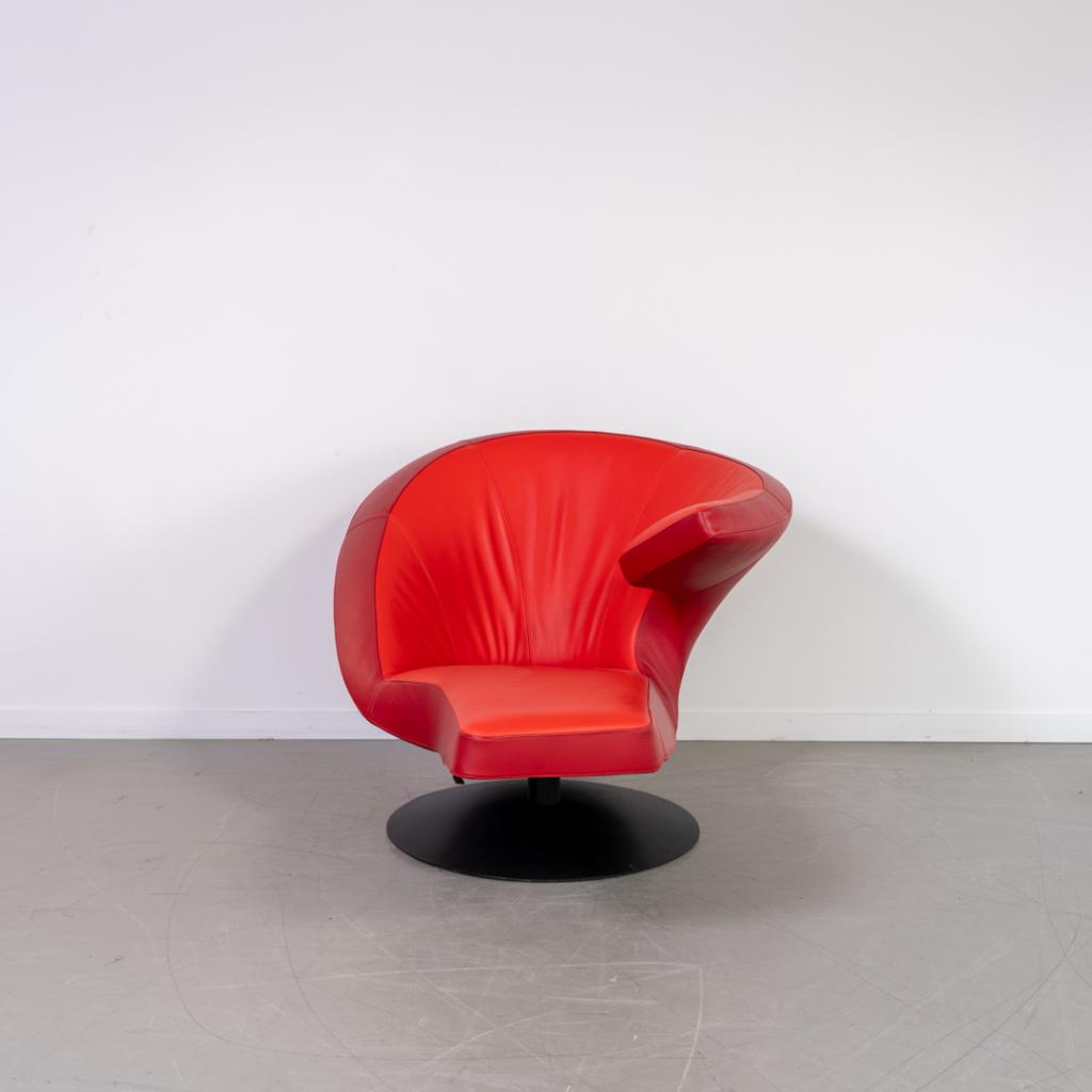 1x Leolux Parabolica Fauteuil Oranje/Rood Leer - Zwart, Huis en Inrichting, Fauteuils, Niet ingevuld, 125 tot 150 cm, Niet ingevuld