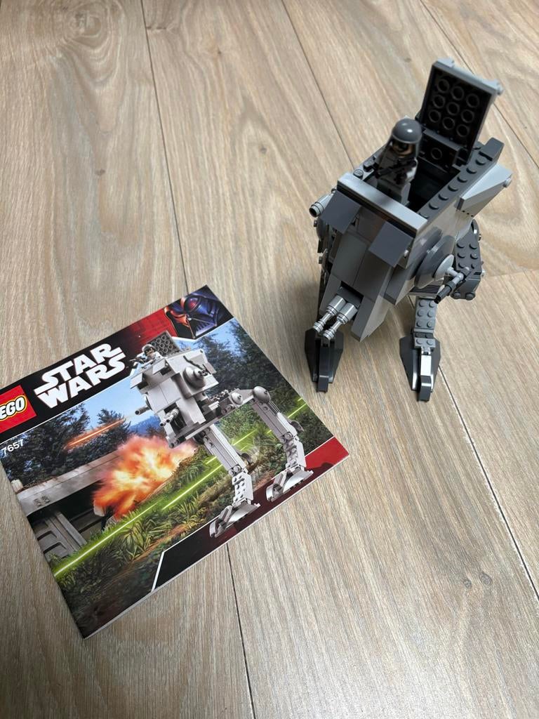 Lego Star Wars 7657 AT-ST Walker met minifiguur, Ophalen of Verzenden, Gebruikt, Complete set, Lego