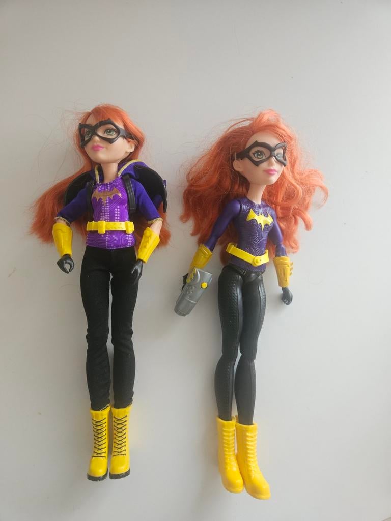 2 Barbie Mattel DC Comics Bat Girl strip, Verzamelen, Ophalen of Verzenden, Pop