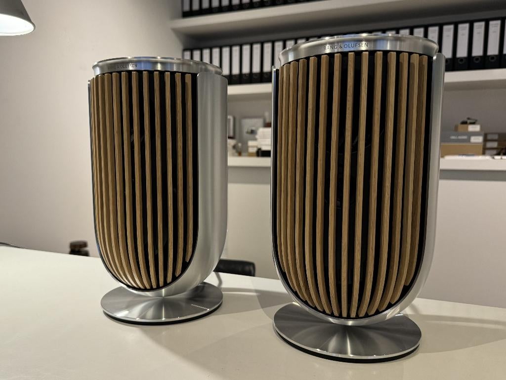 Beolab 8 (Alu/Oak) wireless speakers B&O Bang en Olufsen, Info@bang-olufsen.dk, Zo goed als nieuw, 120 watt of meer, Bang & Olufsen Alle 1 / DK-7600 Struer / Denmark