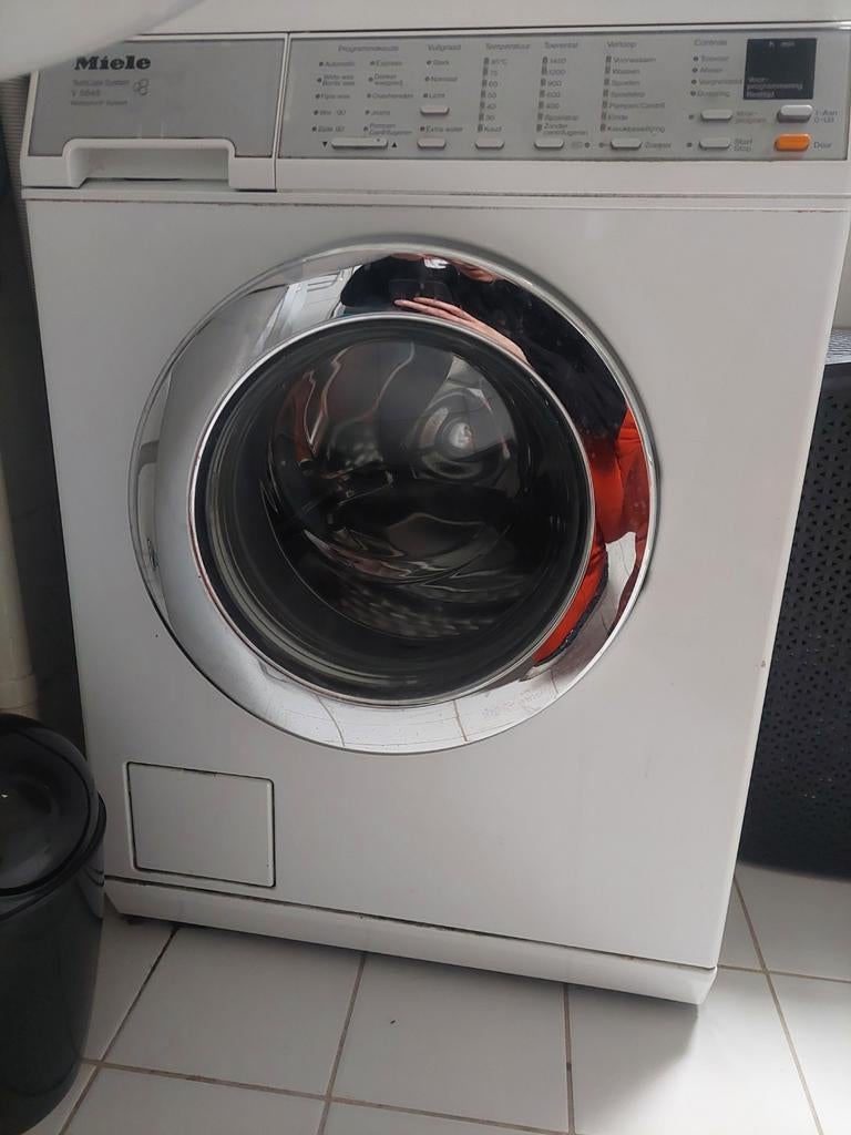 Gratis Miele wasmachine, gratis af te halen, gratis, Witgoed en Apparatuur, Wasmachines, Gebruikt, Voorlader, 6 tot 8 kg, 85 tot 90 cm