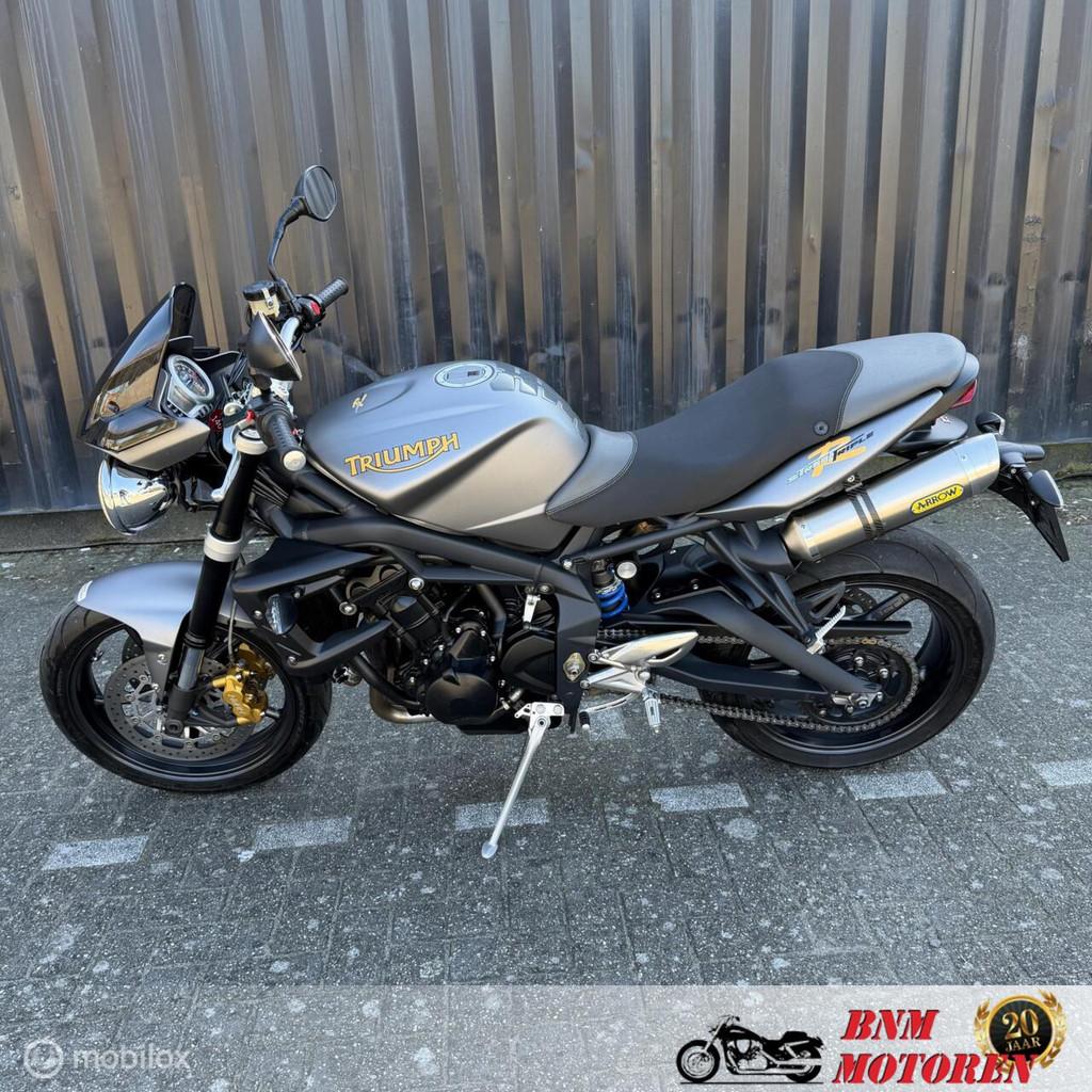 Triumph Street Triple 675 R - foto 2