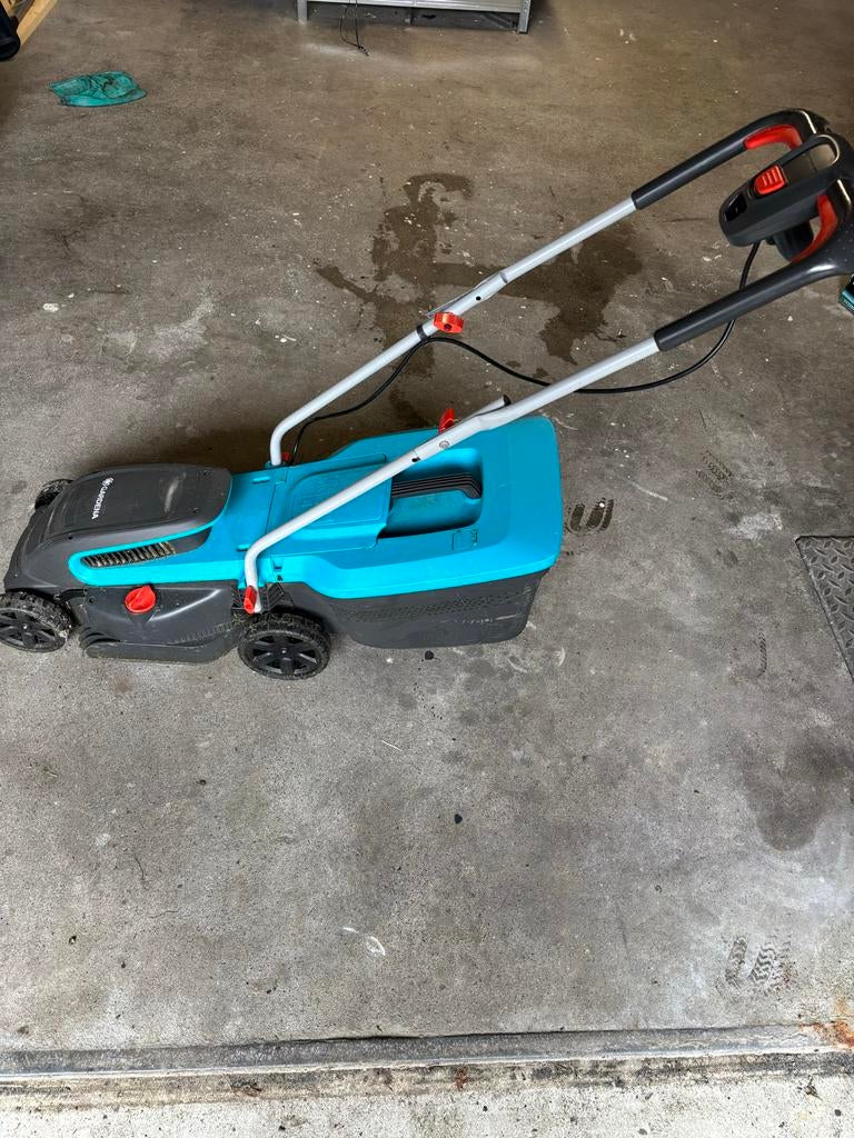 Gardena Elektrische Grasmaaier - Perfect voor kleine tuinen, Tuin en Terras, Grasmaaiers, Ophalen, Cirkelmaaier, Gebruikt, Elektrische grasmaaier