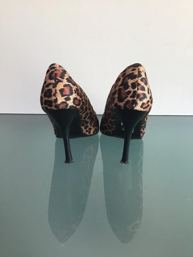 Sexy pumps panterprint 37 | Gratis verzenden, Bruin, Verzenden, Zo goed als nieuw, Schoenen met hoge hakken