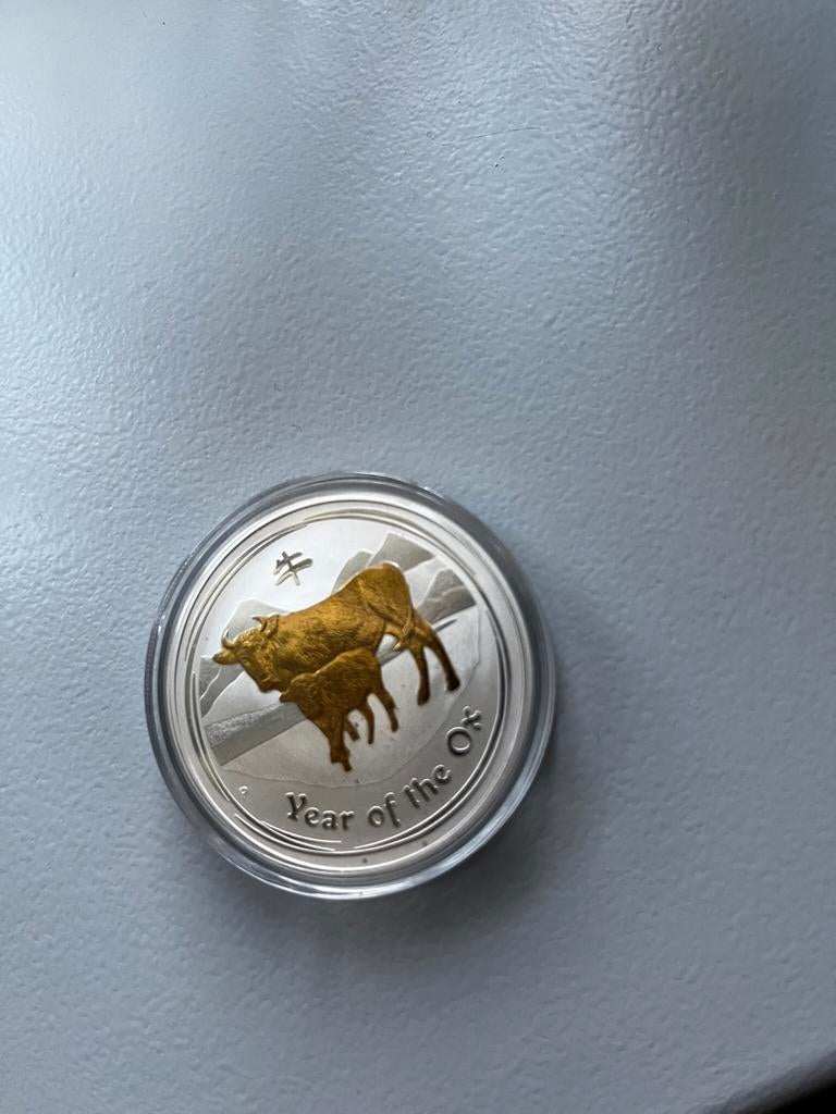 Vergulde 1 oz munt ox 2009 met capsule uit de Lunar 2 serie, Ophalen of Verzenden