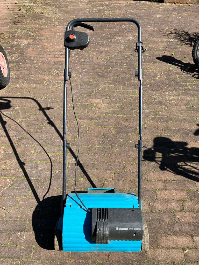 Gardena EVC 1000/30 verticuteermachine, Tuin en Terras, Verticuteermachines, Ophalen, Gebruikt, Elektrisch