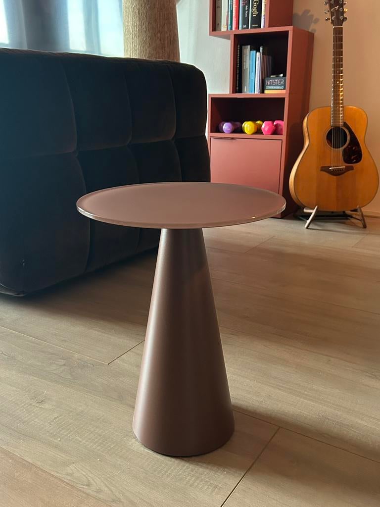 Kave Home Wilshire bijzettafel Ø35 terracotta, Minder dan 55 cm, Rond, Zo goed als nieuw, Ophalen