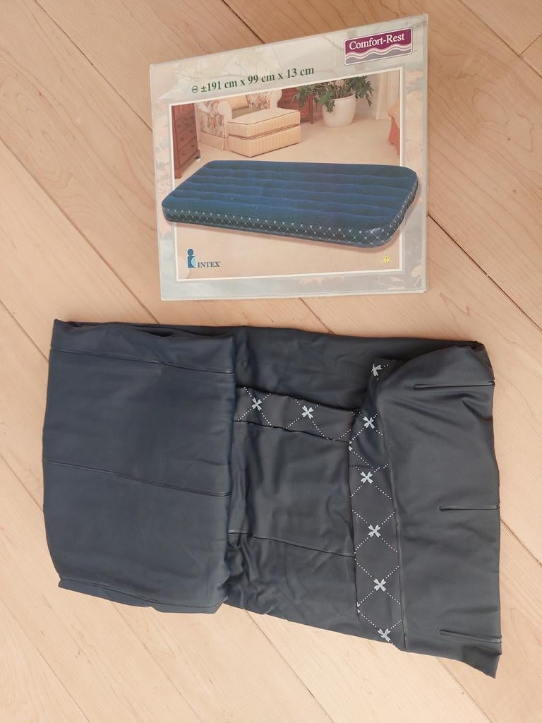 2 Intex luchtbedden. 1 nog in doos. 191x99x 13, Ophalen, Nieuw