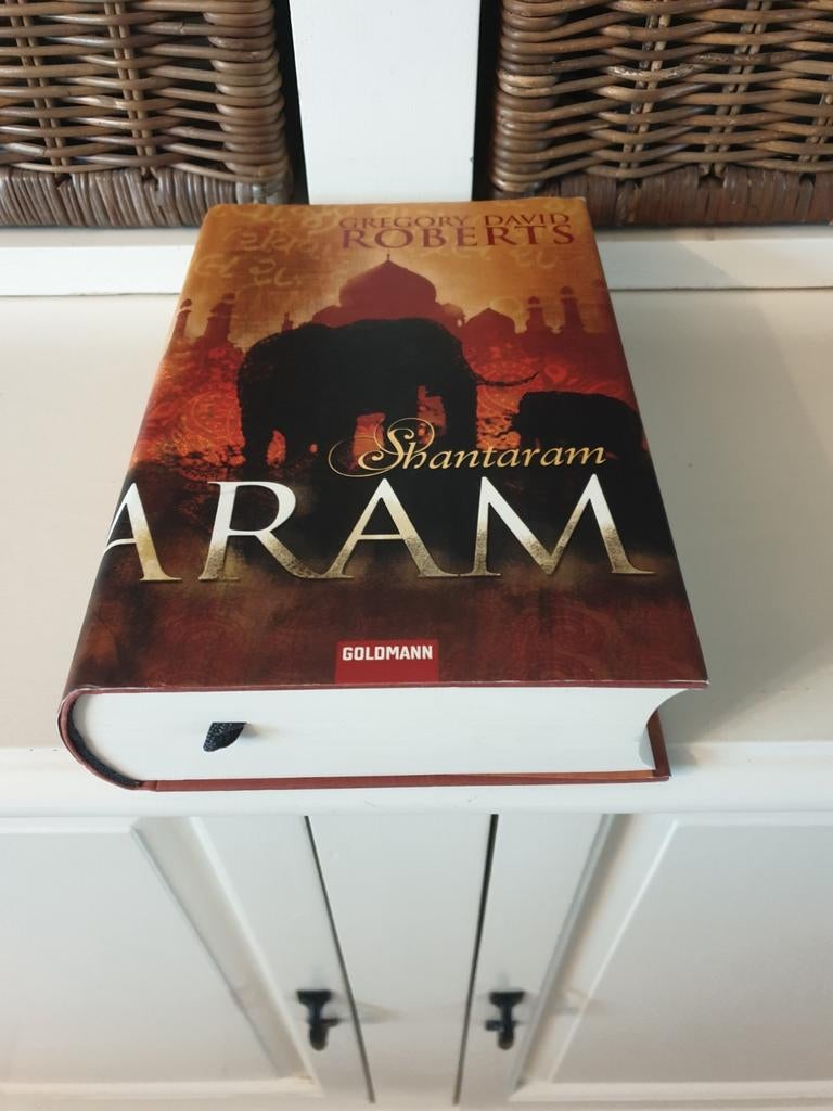 Gregory David Roberts - Shantaram (Duits), Ophalen of Verzenden, Gelezen