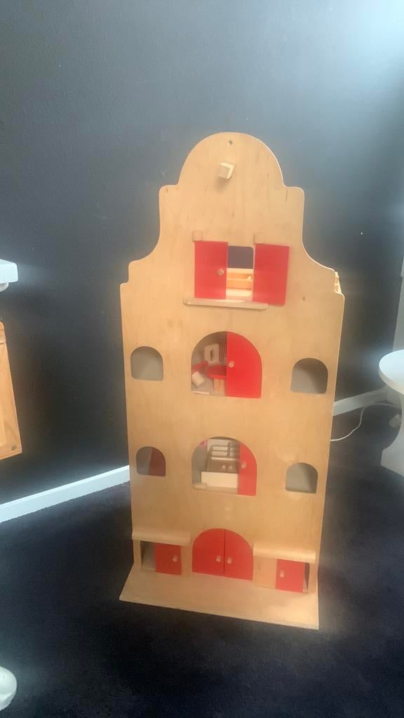 Speelgoed! Houten pakhuis met veel meubilair! Erg gewild!, Kinderen en Baby's, Speelgoed | Houten speelgoed, Ophalen of Verzenden