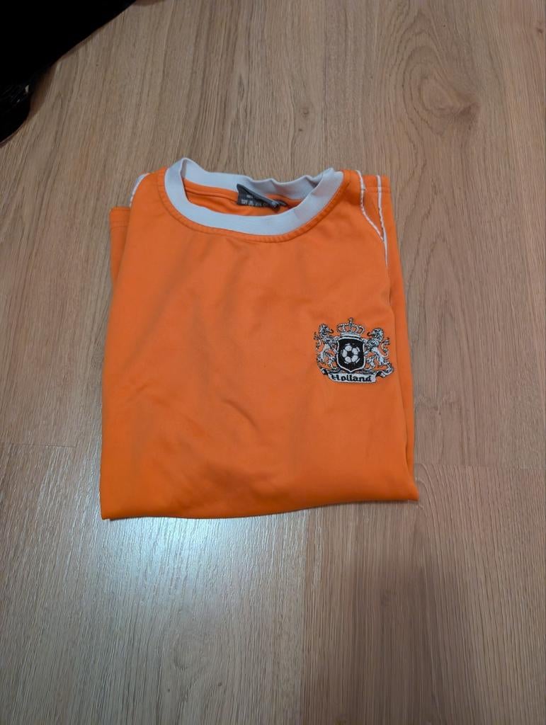 2 nederlands elftal shirts!, Verzamelen, Sportartikelen en Voetbal, Zo goed als nieuw, Shirt, Overige binnenlandse clubs, Ophalen