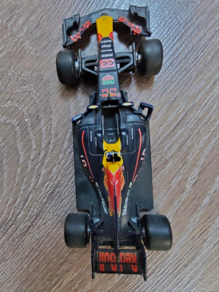 Red Bull Racing Modelauto, Ophalen of Verzenden, Zo goed als nieuw, Auto, Overige merken
