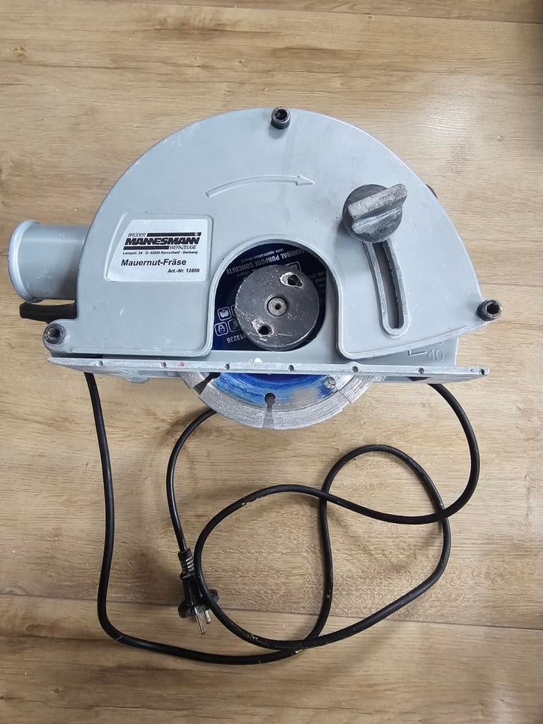 Mannesmann Muurfreesmachine - Cirkelzaag, Gebruikt, Cirkelzaag, Mannesmann, 600 tot 1200 watt