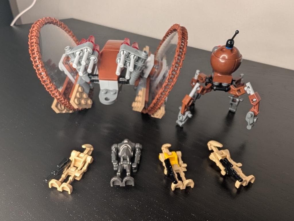 LEGO Star Wars set 7670 – Hailfire Droid & Spider Droid, Kinderen en Baby's, Speelgoed | Duplo en Lego, Ophalen of Verzenden, Gebruikt