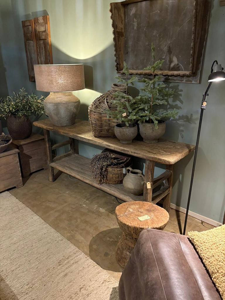 Landelijke kast tafel sidetable lamp kruk bank stoelen kruik, Ophalen of Verzenden