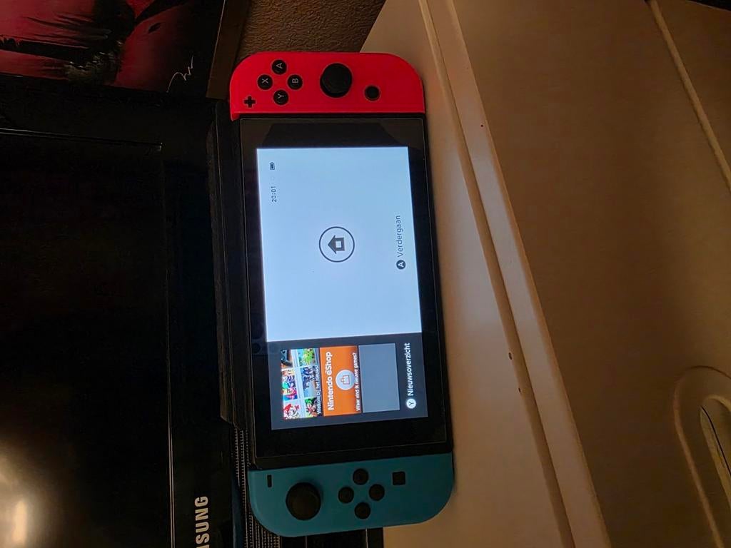 Nintendo switch, Spelcomputers en Games, Spelcomputers | Nintendo Switch, Ophalen, Zo goed als nieuw, Met 2 controllers, Switch Original